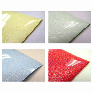 Film di PVC liscio non tossico ad alto lucido con proprietà antigraffi e resistenti all'umidità